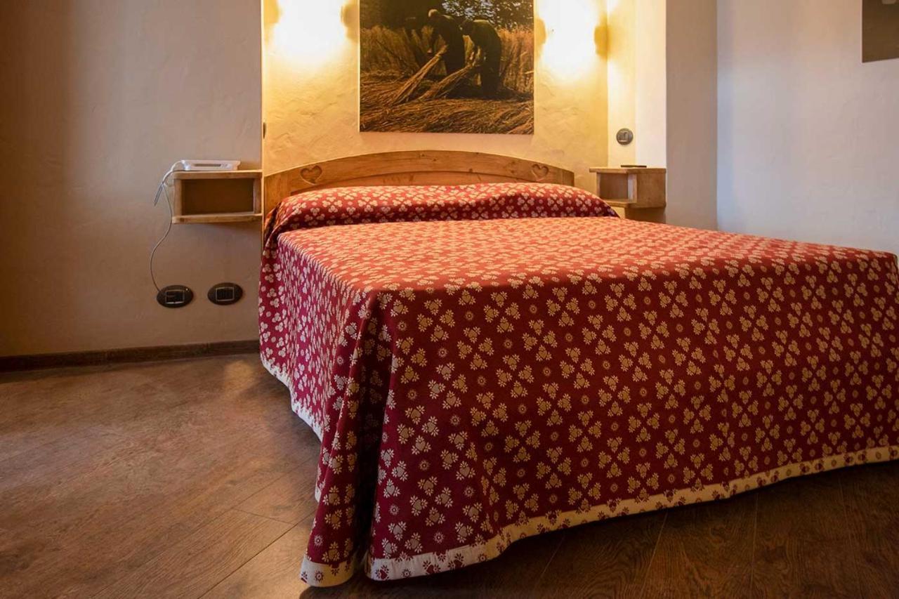 L'Or D'Echallogne - Chambre D'Hotes Bed & Breakfast Arnad Exterior photo